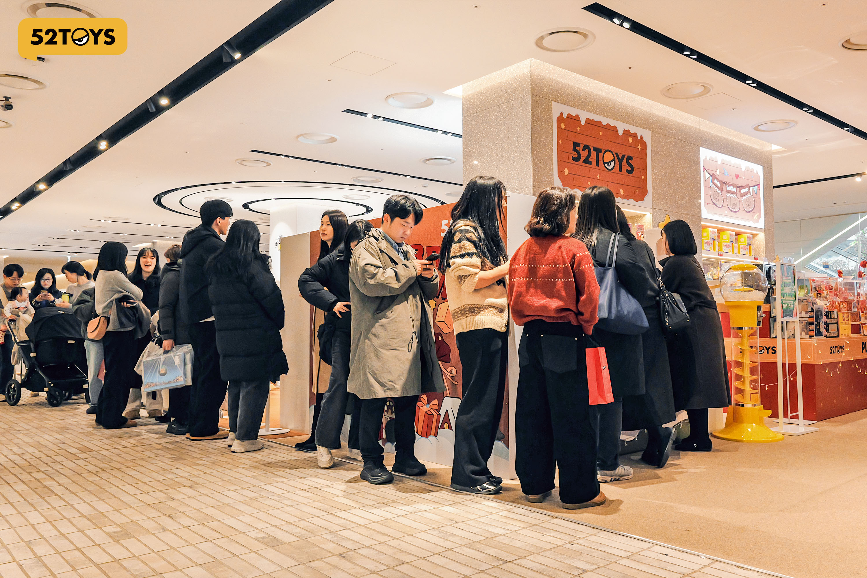 52TOYS双快闪登陆韩国现代百货